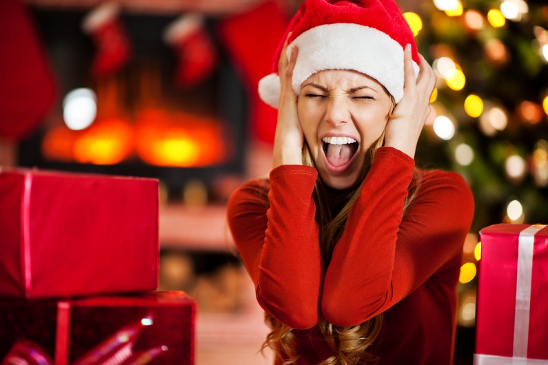 8 HSP Holiday Anxiety Triggers + How to Cope